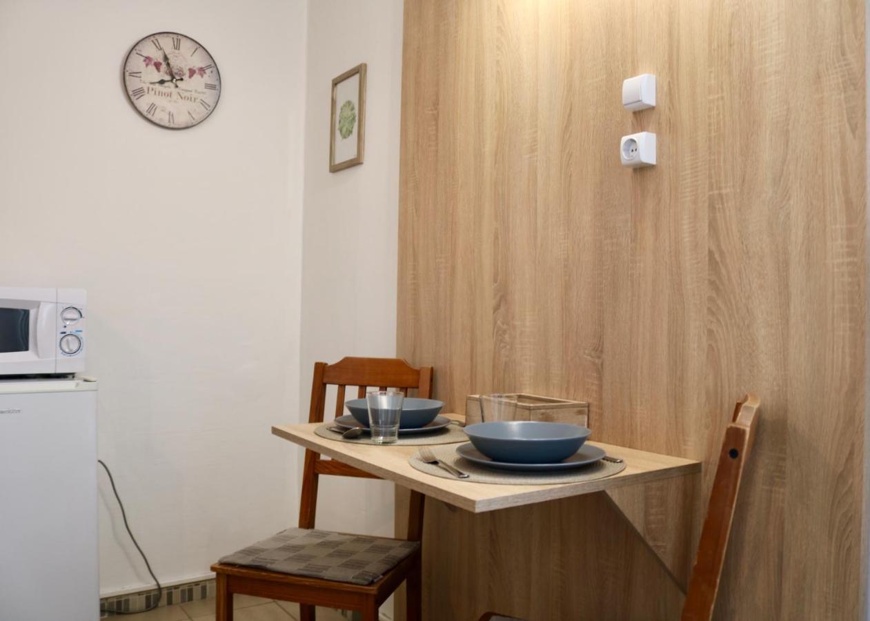 Szabadsag Apartman Печ Экстерьер фото