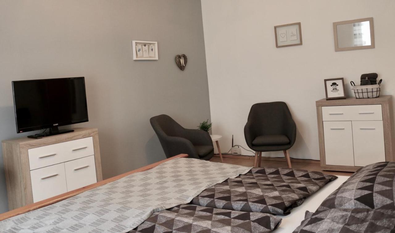 Szabadsag Apartman Печ Экстерьер фото