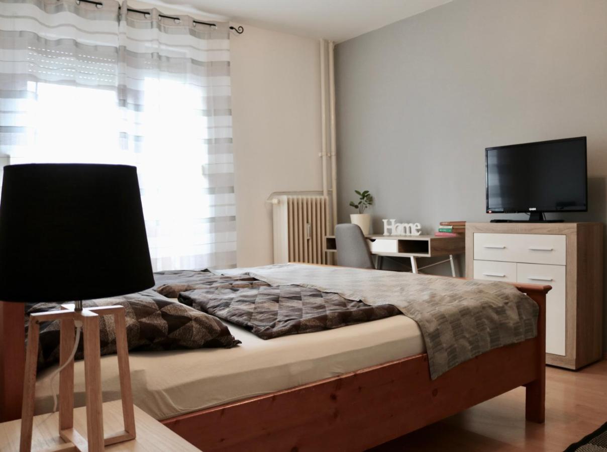 Szabadsag Apartman Печ Экстерьер фото